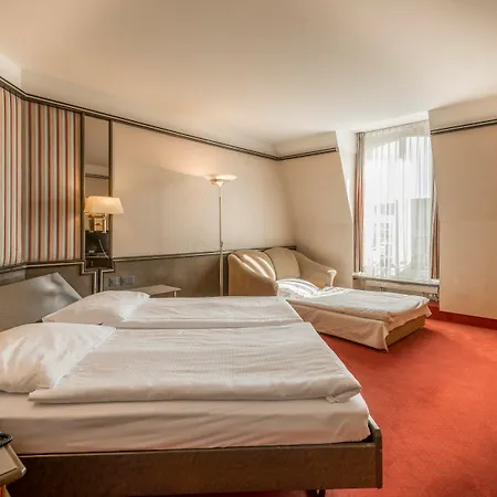 Monopol Hotell